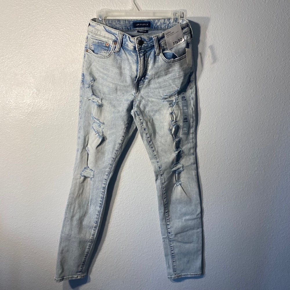 Mens Aeropostale Skinny Jeans Light Washed Color